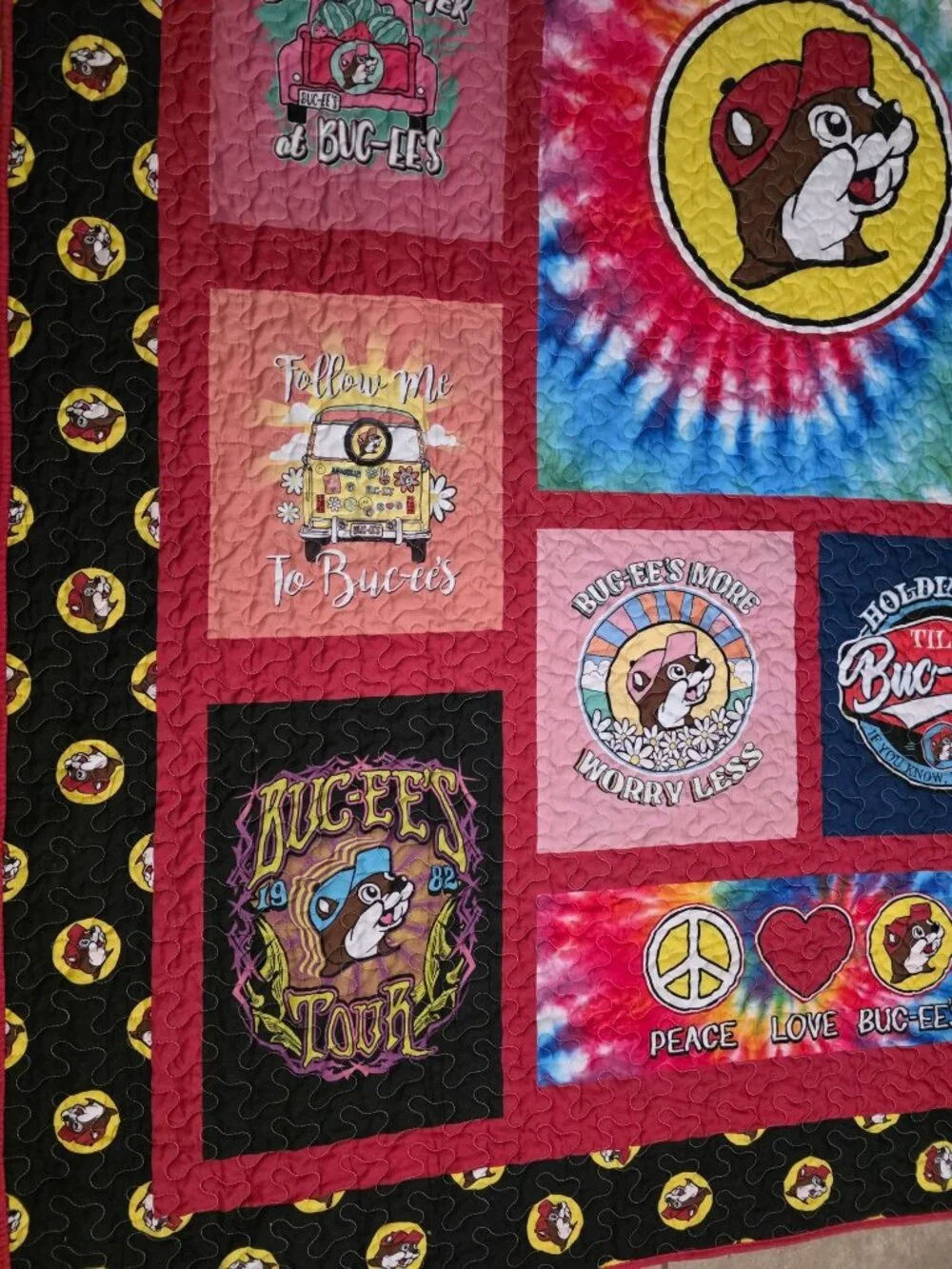 Buc-ees Blanket Quilted Quilt Throw 86 x 68 Bucees Red Patchwork Tie Dye